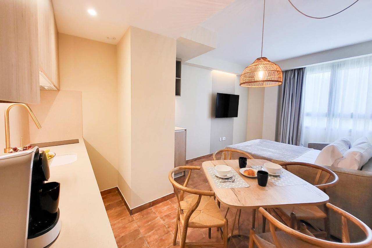 Apartamentos Las Ciencias F バレンシア エクステリア 写真
