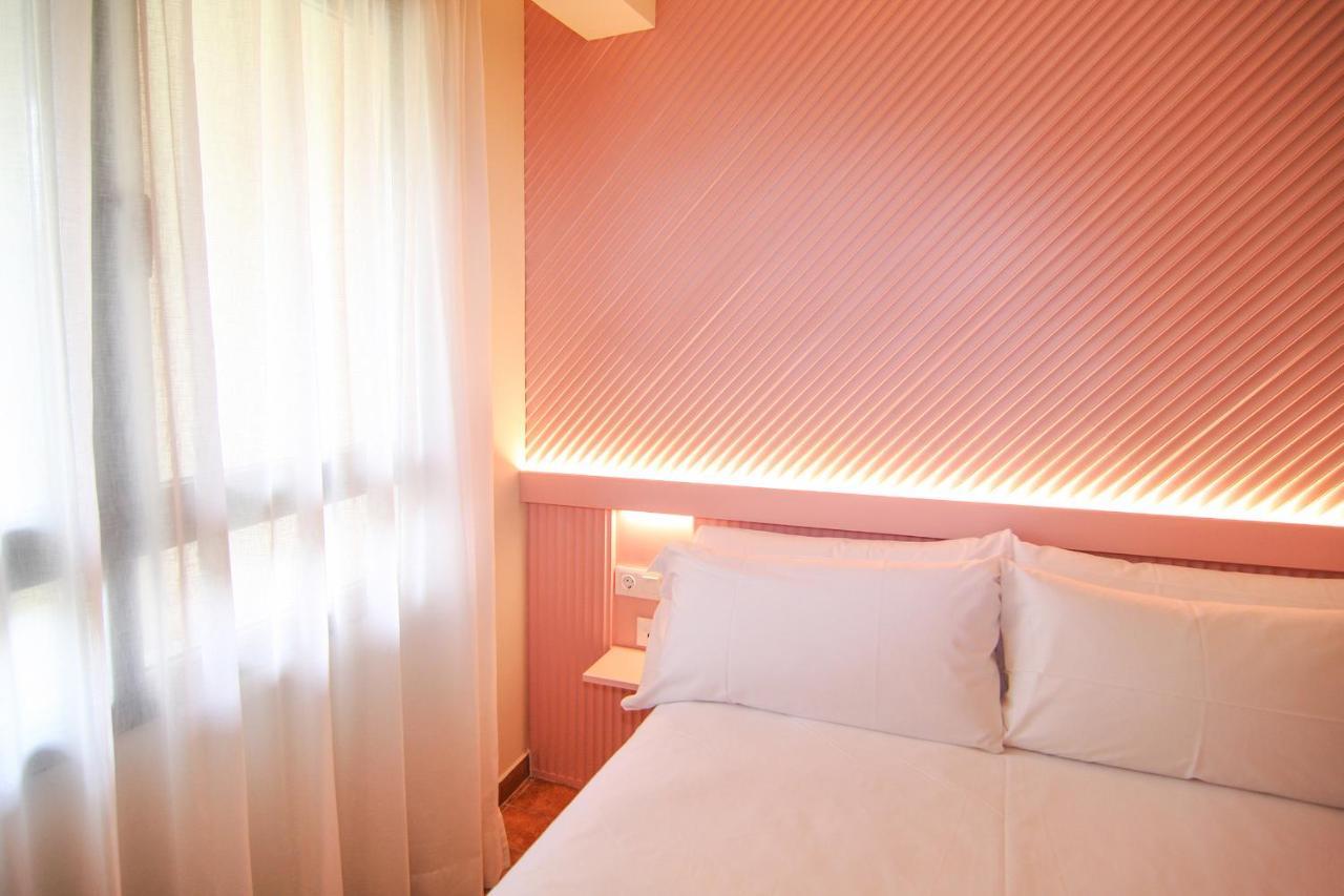 Apartamentos Las Ciencias F バレンシア エクステリア 写真